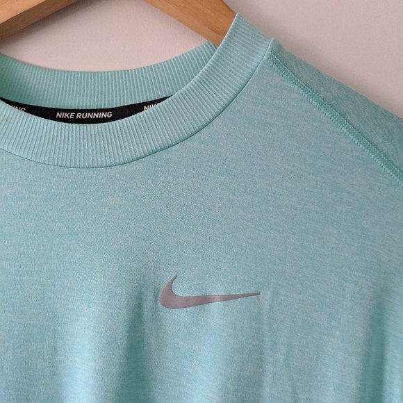 Nike Dry Fit Long Sleeve Mint Soft Top NEW!! - Picture 6 of 6